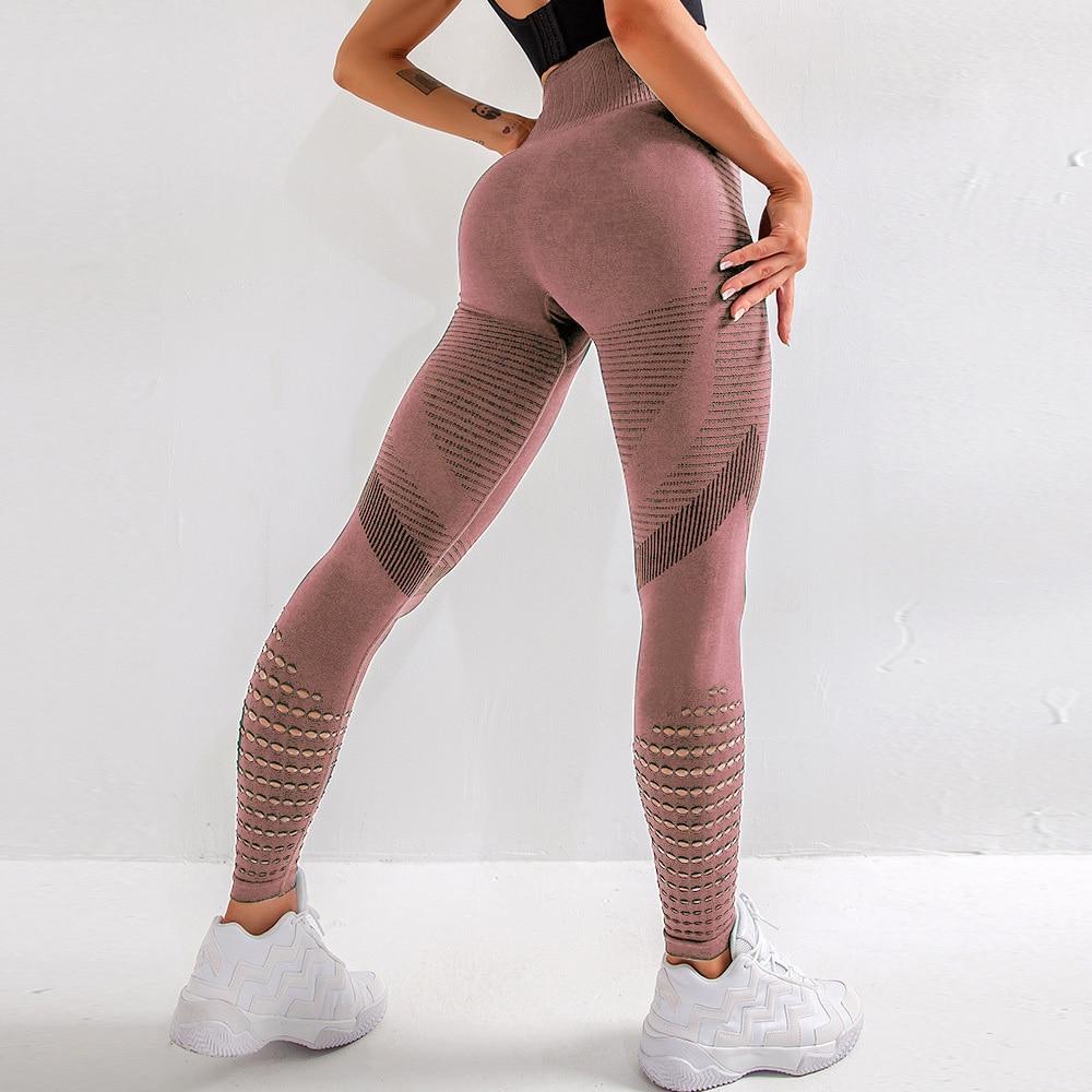 BREATHABLE SEAMLESS LEGGINGS