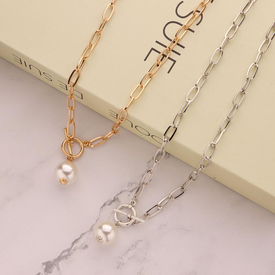 Oxford Pearl Necklace